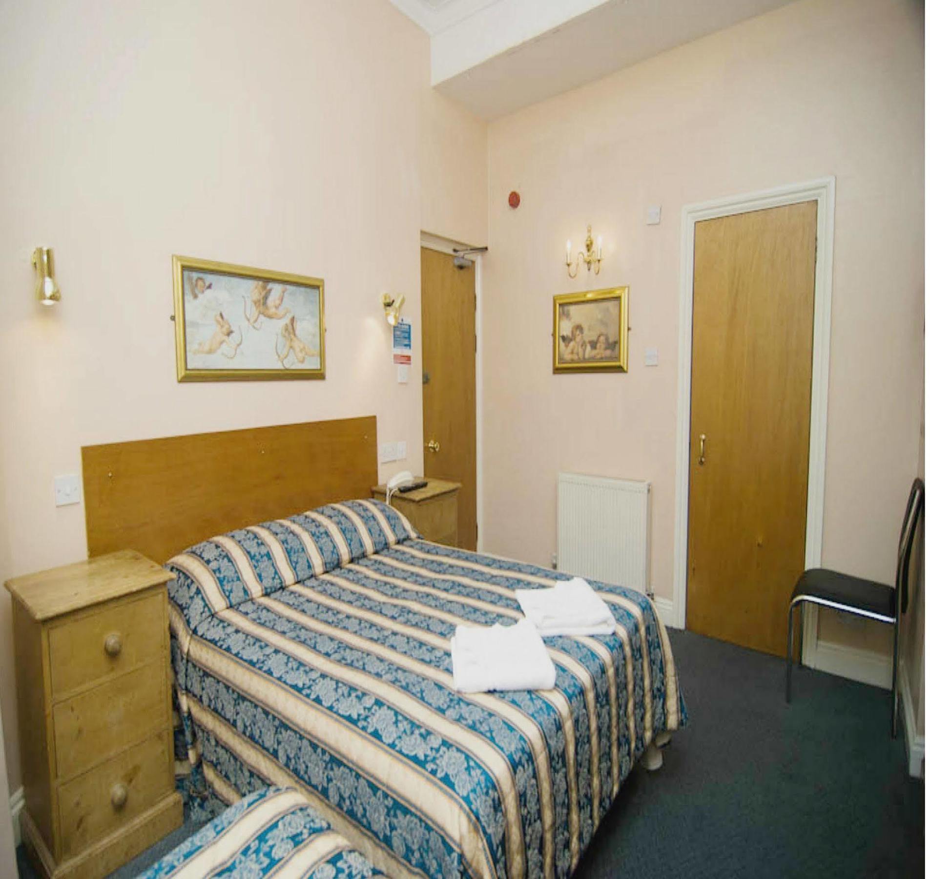 Normandie Hotel Londen Buitenkant foto